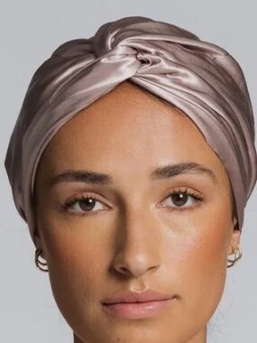 LuxeSilk Overnight Hair-Repair Mulberry Silk Bonnet